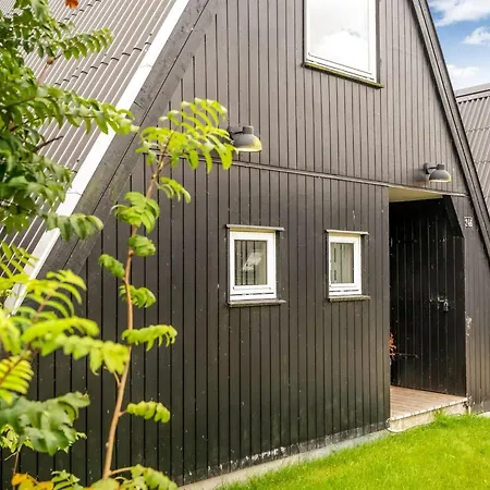 Ernstine By Interhome