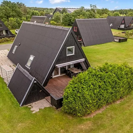 Semesterbostad Ernstine By Interhome